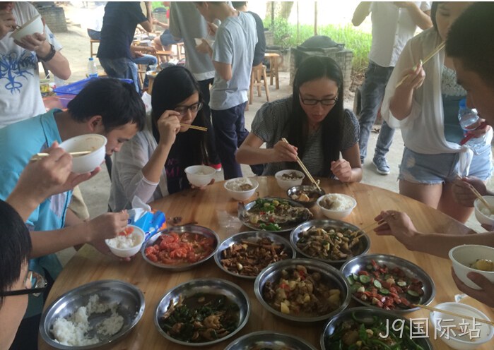 J9国际站午餐